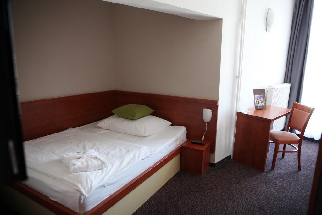 Atrium Hotel - Family Friendly Vysoke Tatry Exterior photo